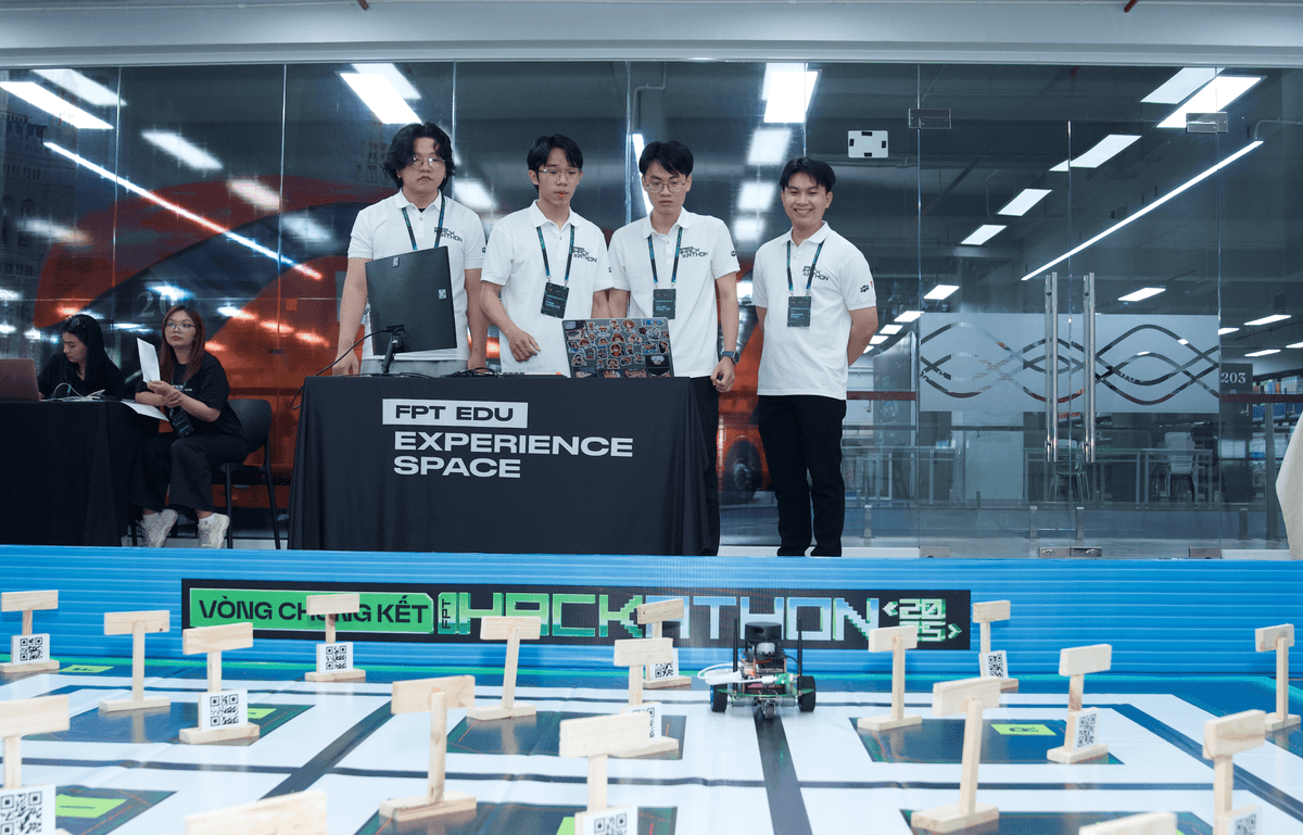 Ảnh không khí cuộc thi FPT Hackathon 2025